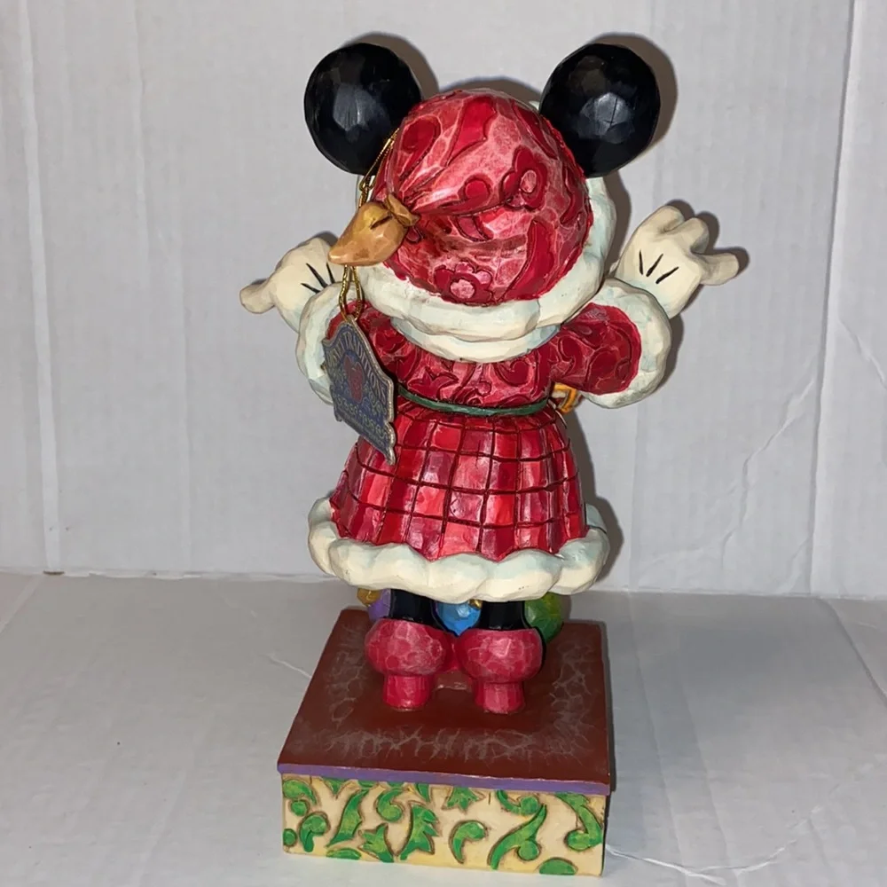 Minnie's Christmas Cheer Disney Traditions 8 inch figure New in Box
